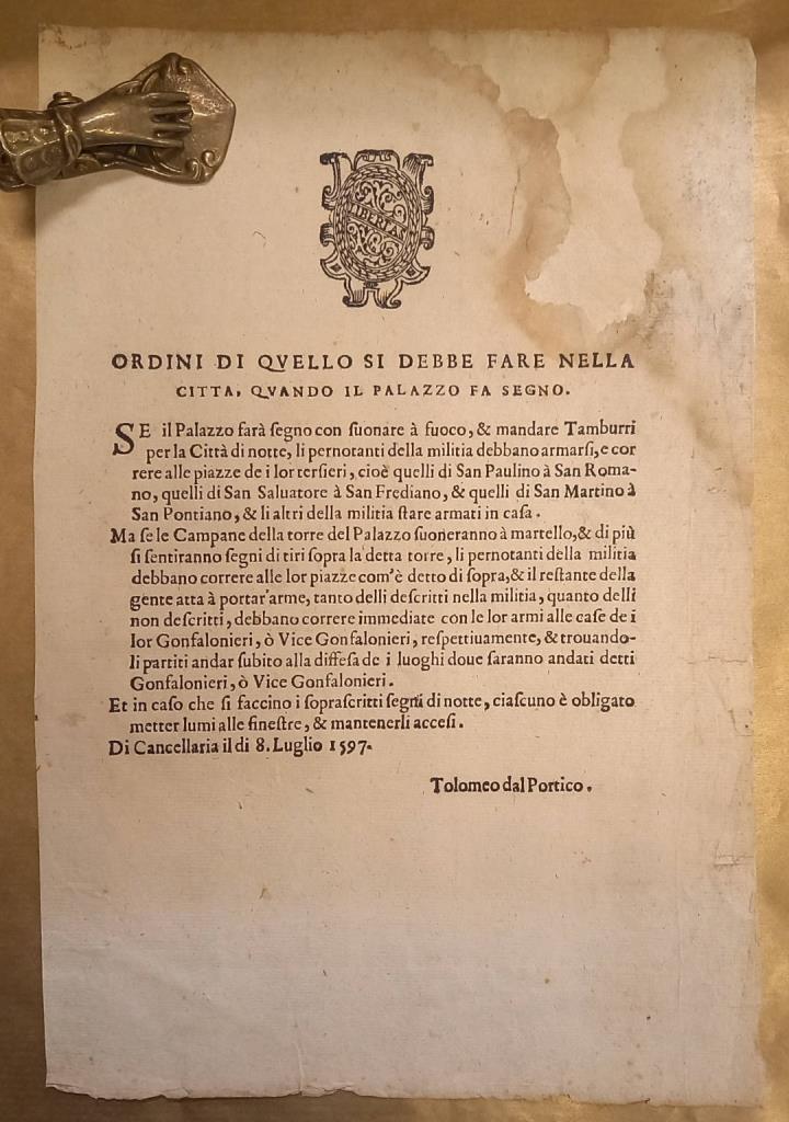 Ordini di quello si debbe fare nella città, quando il palazzo fa segno